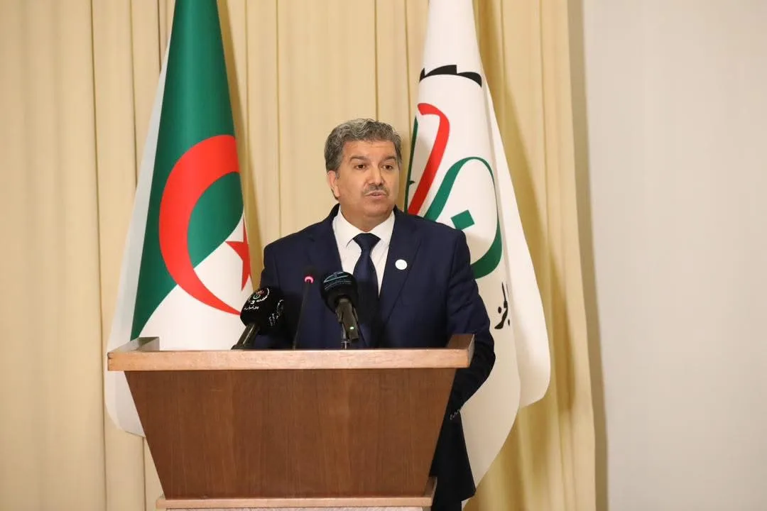 وزير الاتصال يُهنئ الجزائريين بذكرى إندلاع الثورة