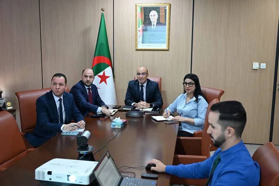 لقاء تفاعلي مع أفراد الجالية بأستراليا لتعزيز التواصل