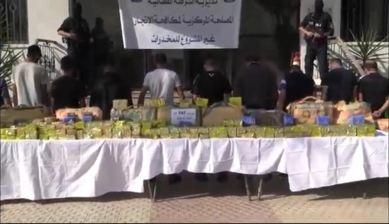 SCLTIS تضبط قرابة 04 قناطير من الكيف المعالج قادمة من المغرب