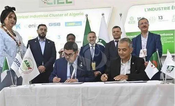 إياتياف 2025: تزويد أسواق غرب أفريقيا بالمعدات الكهربائية الجزائرية