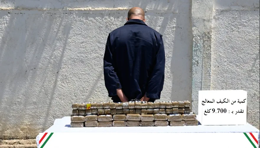 احباط محاولات إدخال قنطار من الكيف المعالج عبر الحدود مع المغرب