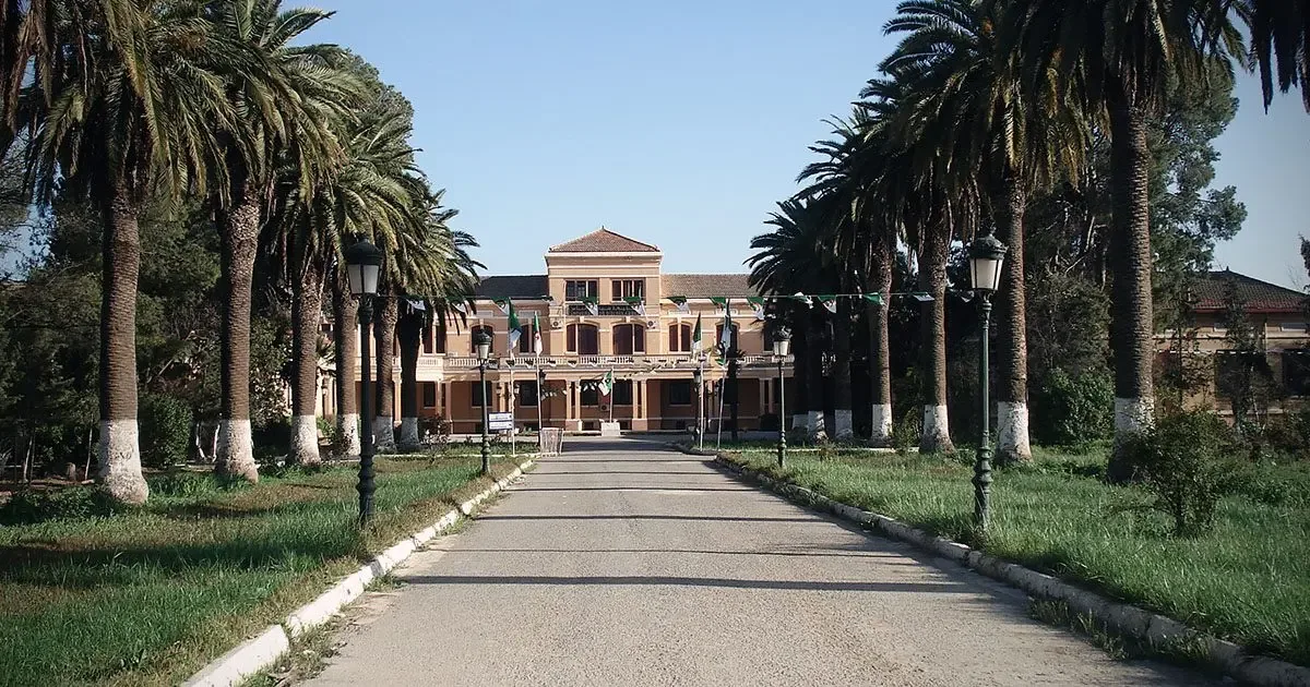 جامعة سيدي بلعباس تحقق إنجازا قاريا في تصنيف شنغهاي العالمي