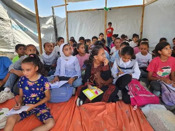 أونروا تعلن جاهزيتها لاستئناف العملية التعليمية في غزة