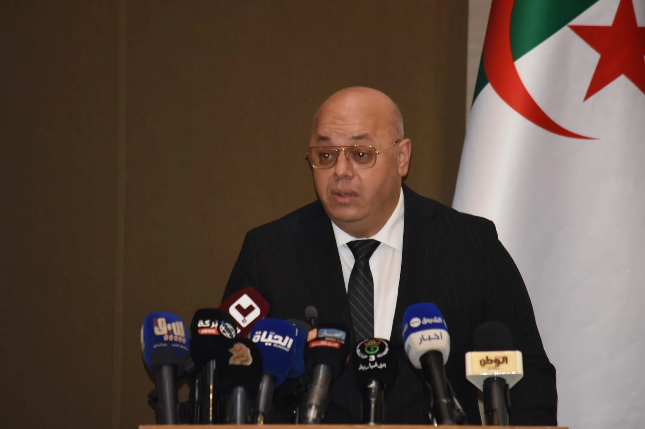 ممثلا لرئيس الجمهورية..وزير المجاهدين يشارك في احتفالات استقلال بوليف