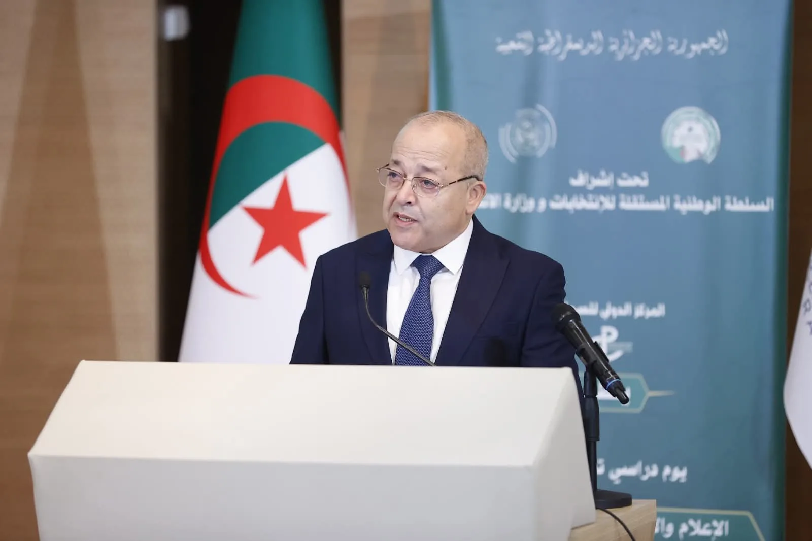 وزير الاتصال يؤكد على الدور المحوري للإعلام في إنجاح الانتخابات