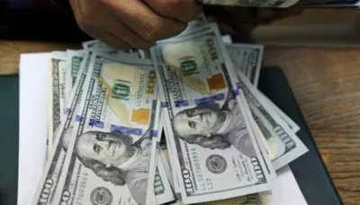 إحباط محاولة تهريب أزيد من 50 ألف دولار بمطار وهران