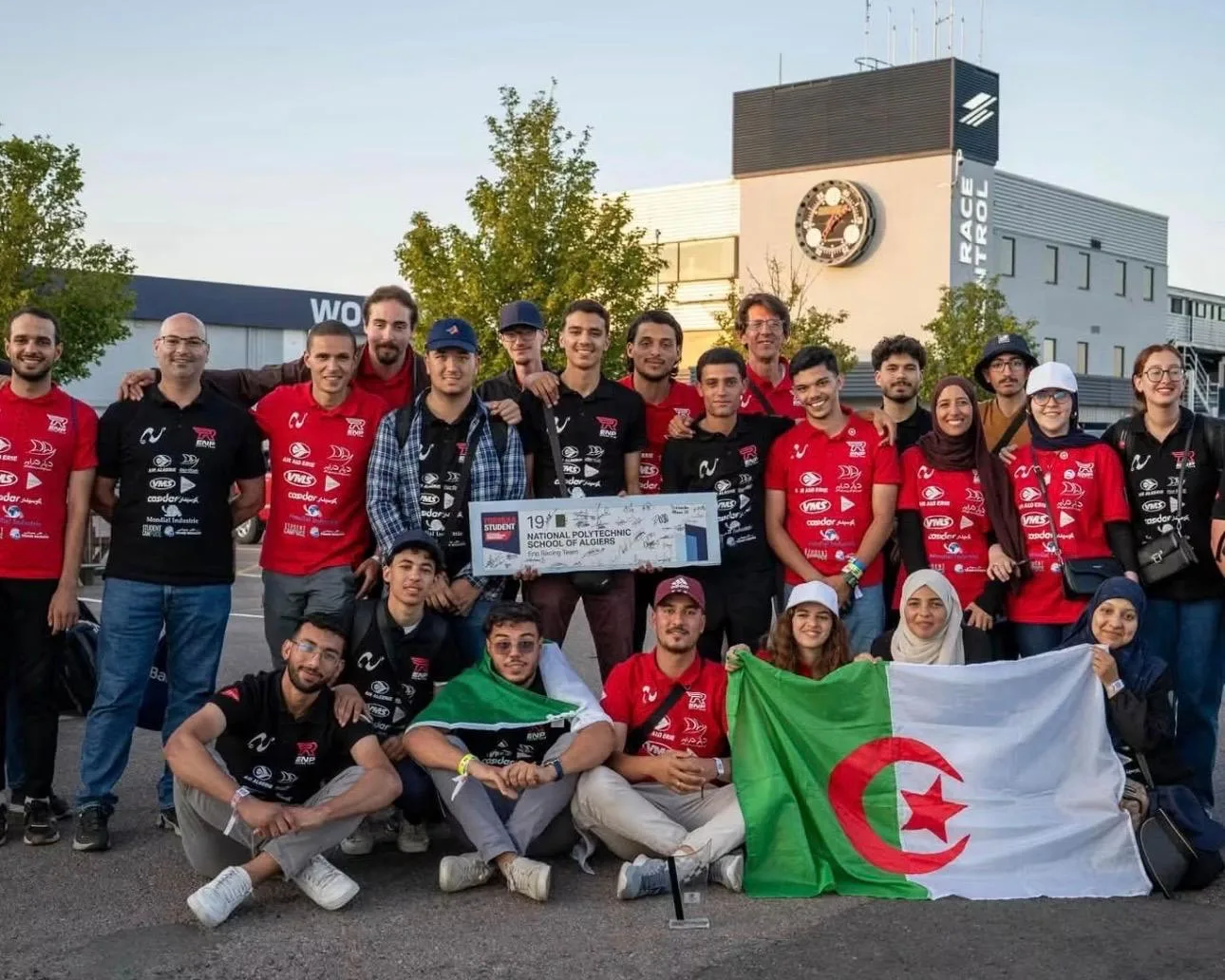 أول مشاركة وأول تتويج..الجزائر تفاجئ Formula Student UK