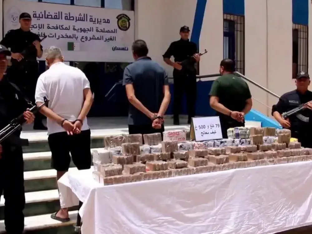 شبكات الاتجار بالمخدرات في قبضة الأمن الوطني