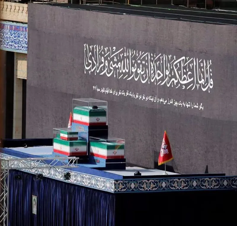 إيران تشيع المرشد الإيراني الأعلى علي خامنئي