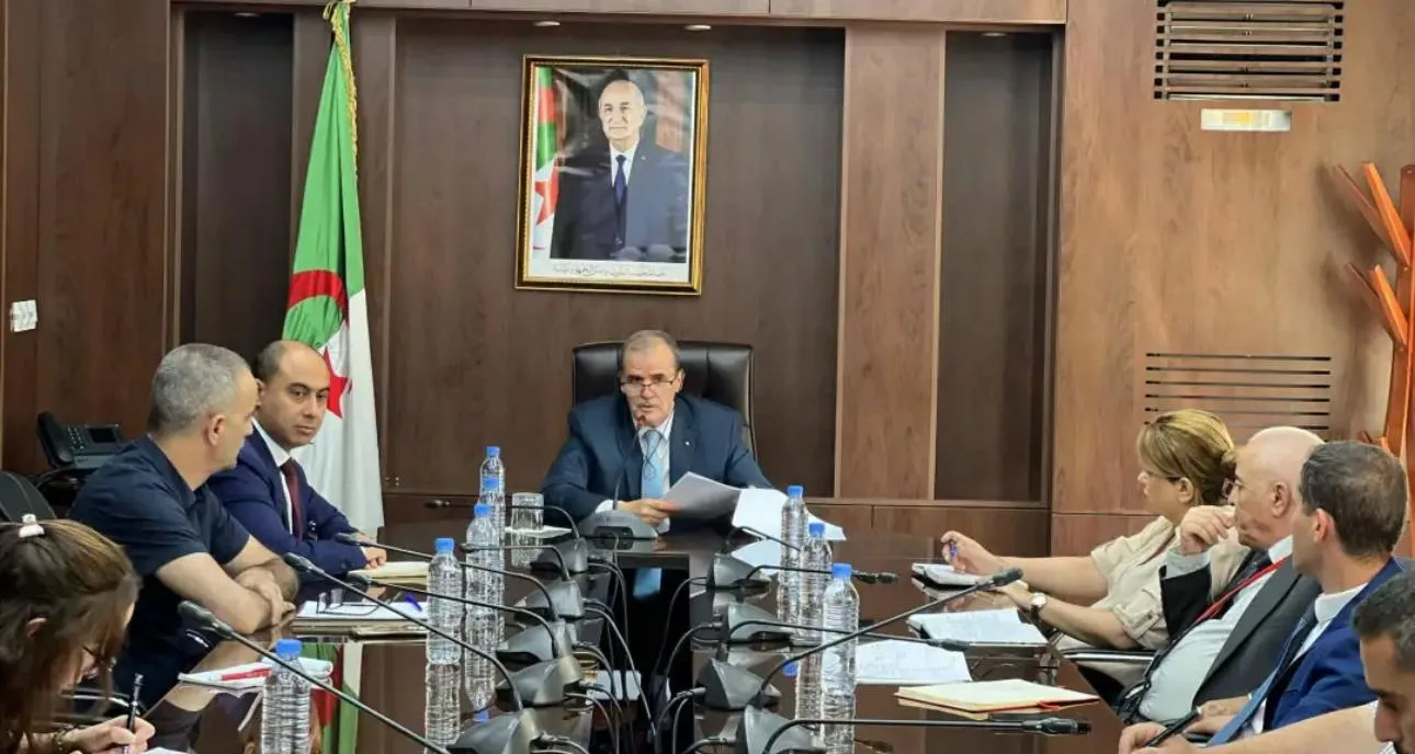 رزيق يطلق إجراءات عاجلة لتسهيل الاستيراد ودعم المصدرين