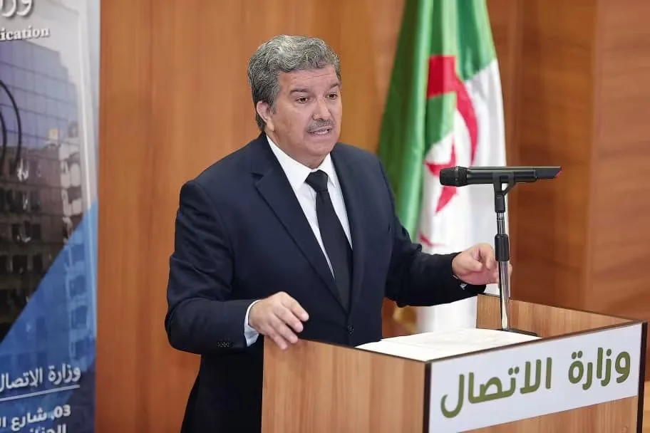 وزير الاتصال يؤكد دور الإعلام في نشر ثقافة ترشيد استهلاك الطاقة