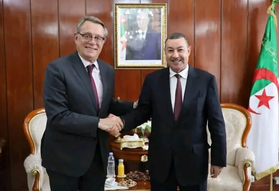الجزائر وإسبانيا تبحثان تعزيز التعاون الثنائي في النقل والأمن