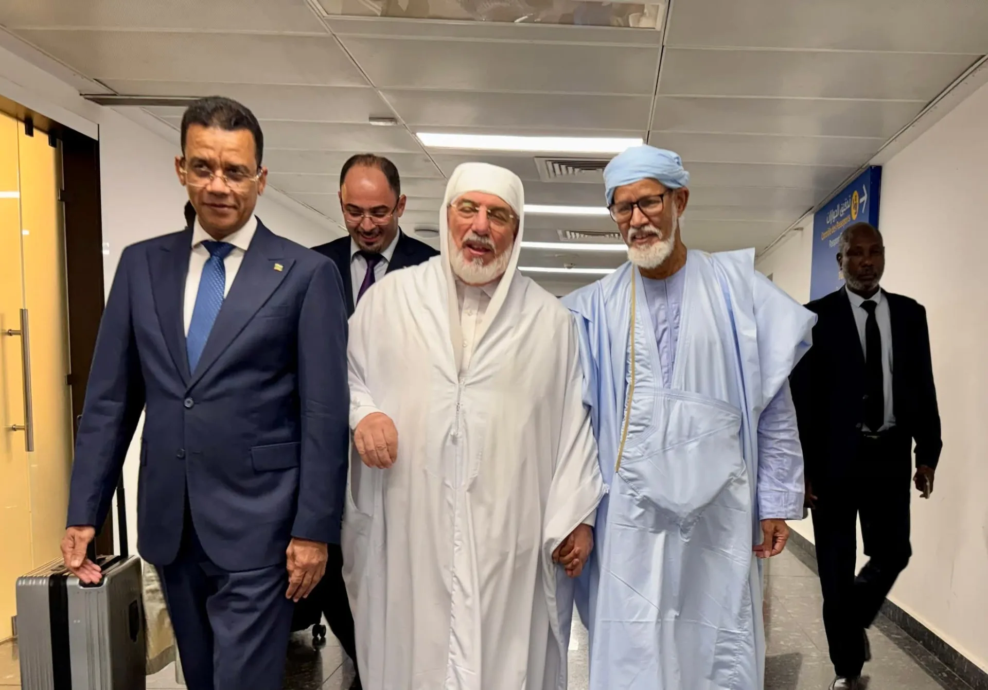 عميد جامع الجزائر يشارك في المؤتمر الدولي للسيرة النبوية بنواكشوط