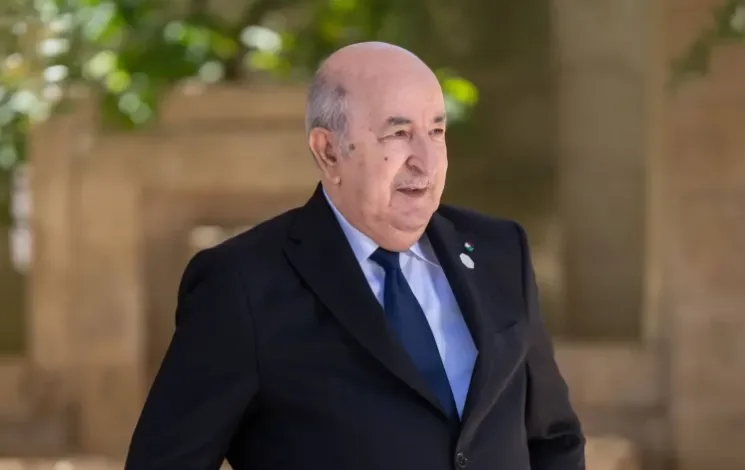 الرئيس تبون يترأس حفل تقليد الرتب والأوسمة في قصر الشعب