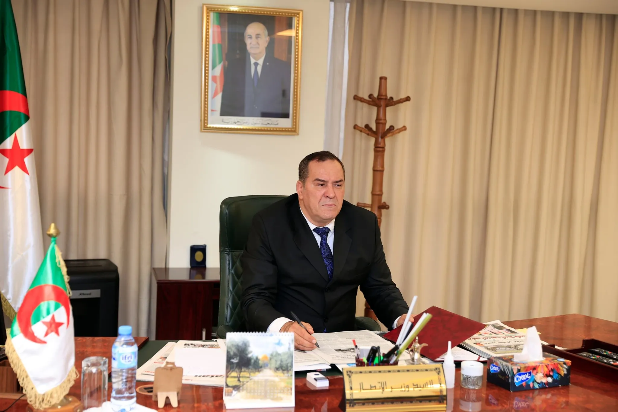 وزير الاتصال يكتب..ويولد الحلم الإفريقي في الجزائر