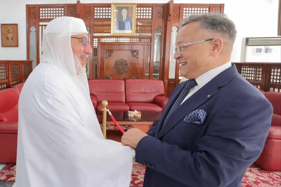 بداري وعميد جامع الجزائر في لندن لتدشين كرسي الأمير عبد القادر
