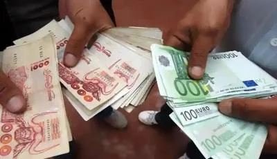 استقرار العملات الأجنبية أمام الدينار الجزائري في السوق الموازية