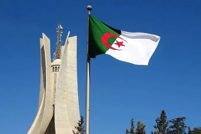 سحب الجزائر من القائمة الرمادية لمجموعة العمل المالي