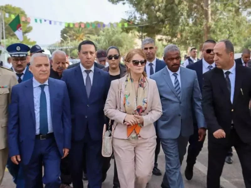 مداحي تؤكد من عين تموشنت: الرقمنة لتحديث السياحة