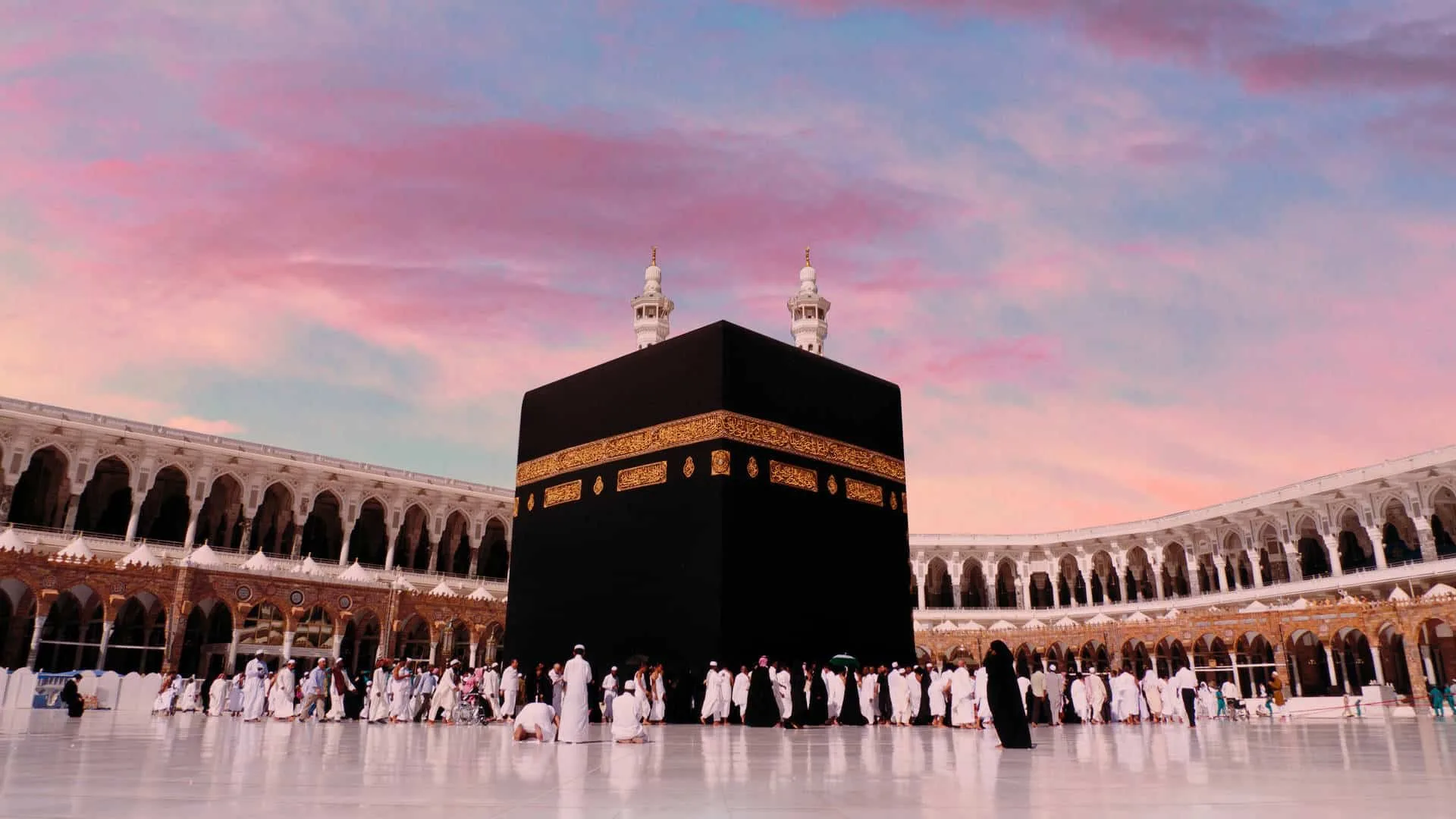 السعودية تطلق تأشيرة عمرة متعددة الدخول