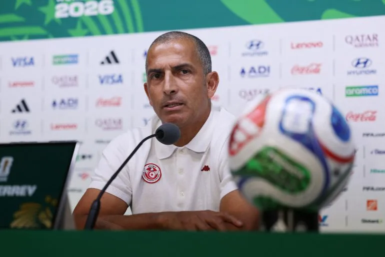 الاتحاد التونسي لكرة القدم يعلن إقالة المدرب صبري لموشي